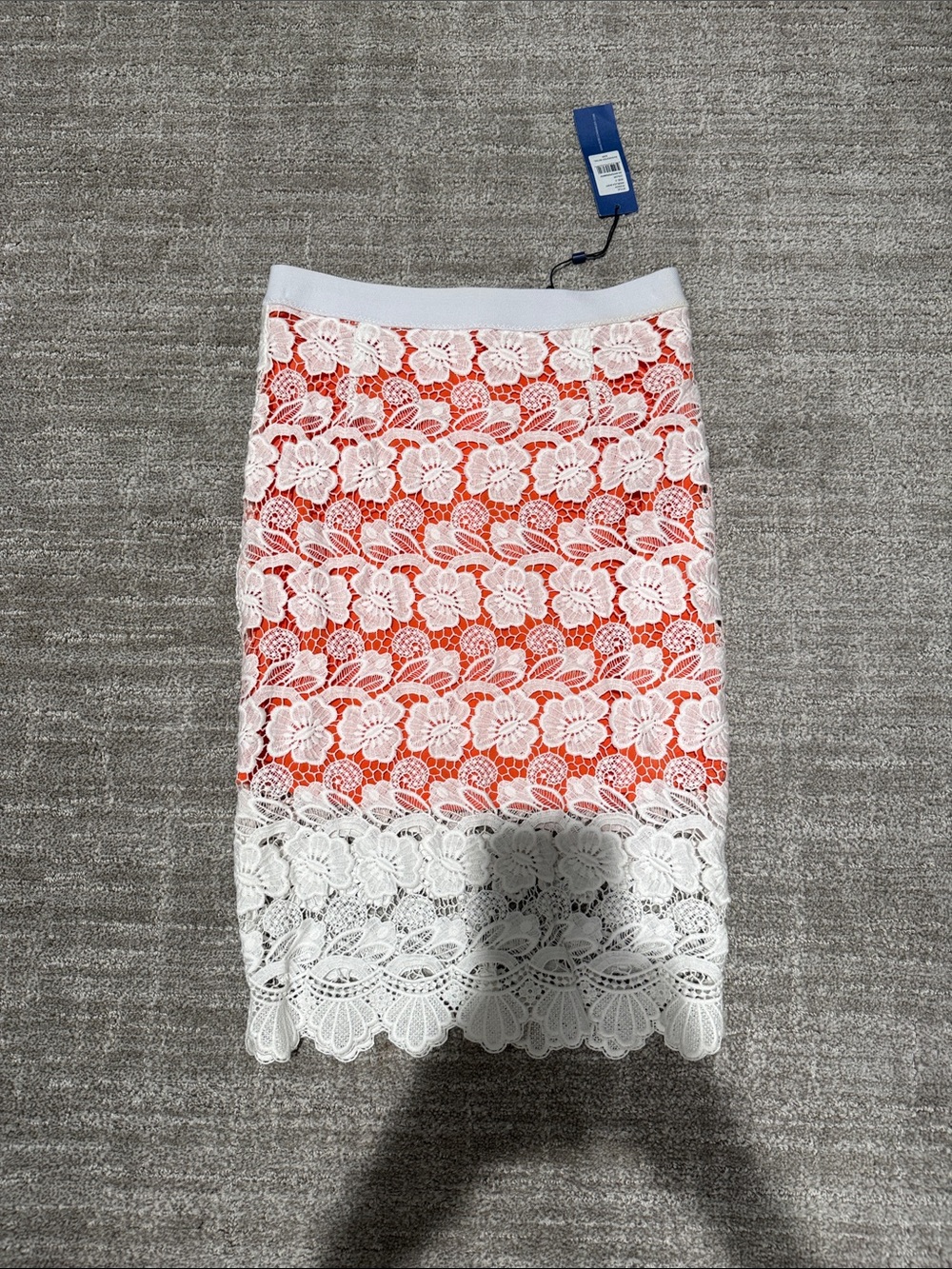 Rebecca Minkoff Coral and White Lace Pencil Skirt size 0 / xs